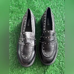 Portland Black Studded Women’s Loafers‎ Size 11